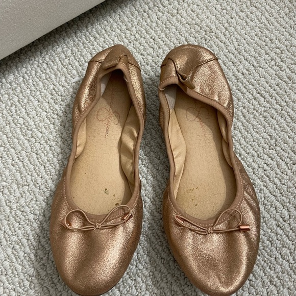 Jessica Simpson- Rose Gold Metallic Ballet Flats - Picture 1 of 4